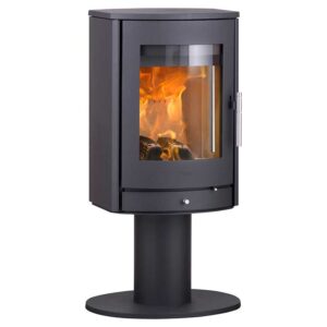 Heta Scan-Line 850M stove with flat sides on a pedestal